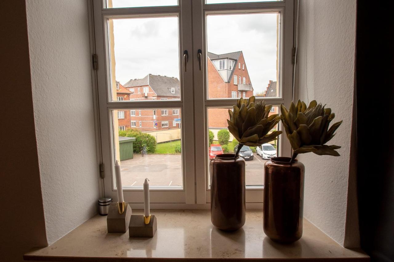Stylish Two Floor Deluxe Apartment - 2 Bedroom Sønderborg Eksteriør bilde