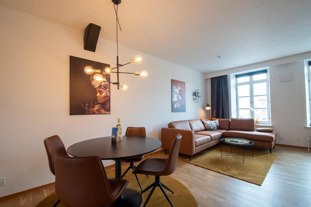 Stylish Two Floor Deluxe Apartment - 2 Bedroom Sønderborg Eksteriør bilde