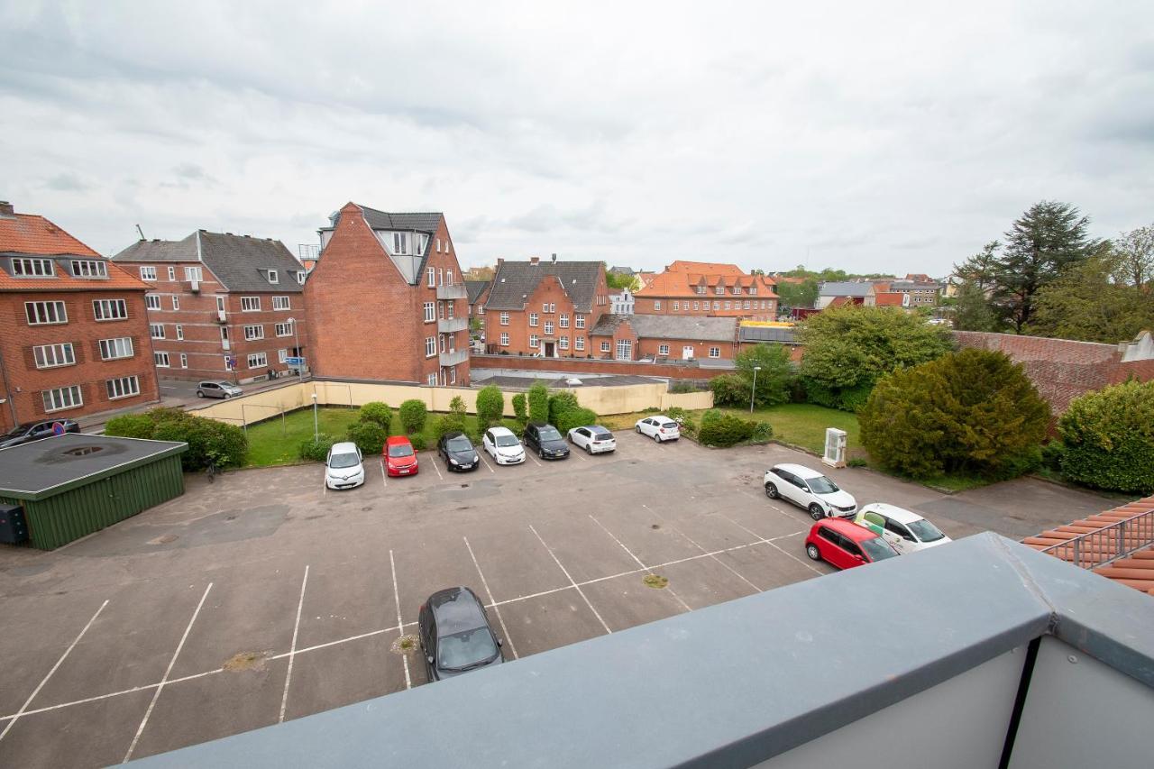 Stylish Two Floor Deluxe Apartment - 2 Bedroom Sønderborg Eksteriør bilde